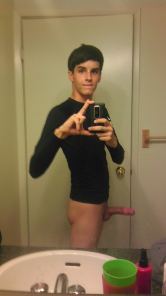 Self Pic Sets by a cute Teenboy